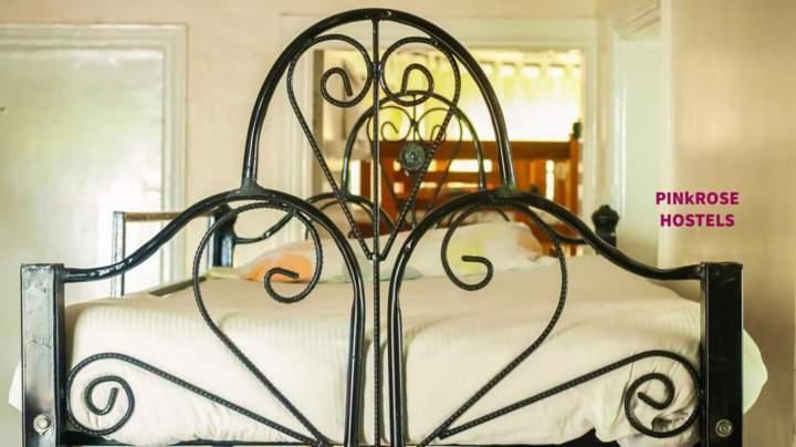 Pinkroses Gardens Hostel Nairobi Bagian luar foto
