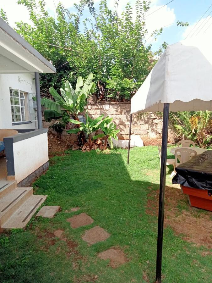 Pinkroses Gardens Hostel Nairobi Bagian luar foto