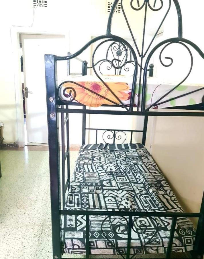 Pinkroses Gardens Hostel Nairobi Bagian luar foto