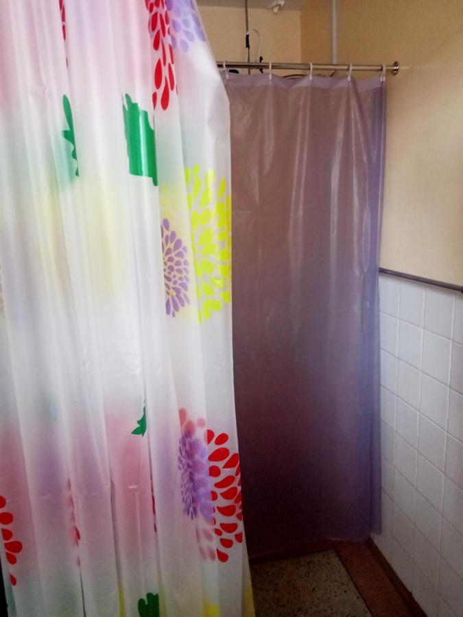 Pinkroses Gardens Hostel Nairobi Bagian luar foto