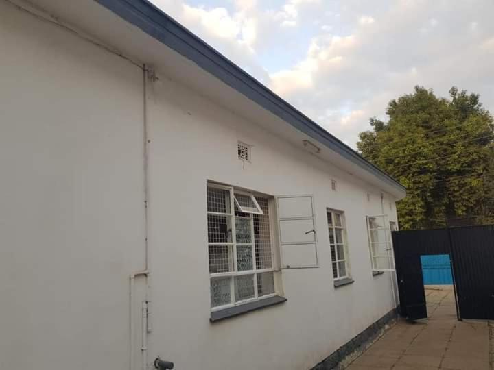 Pinkroses Gardens Hostel Nairobi Bagian luar foto