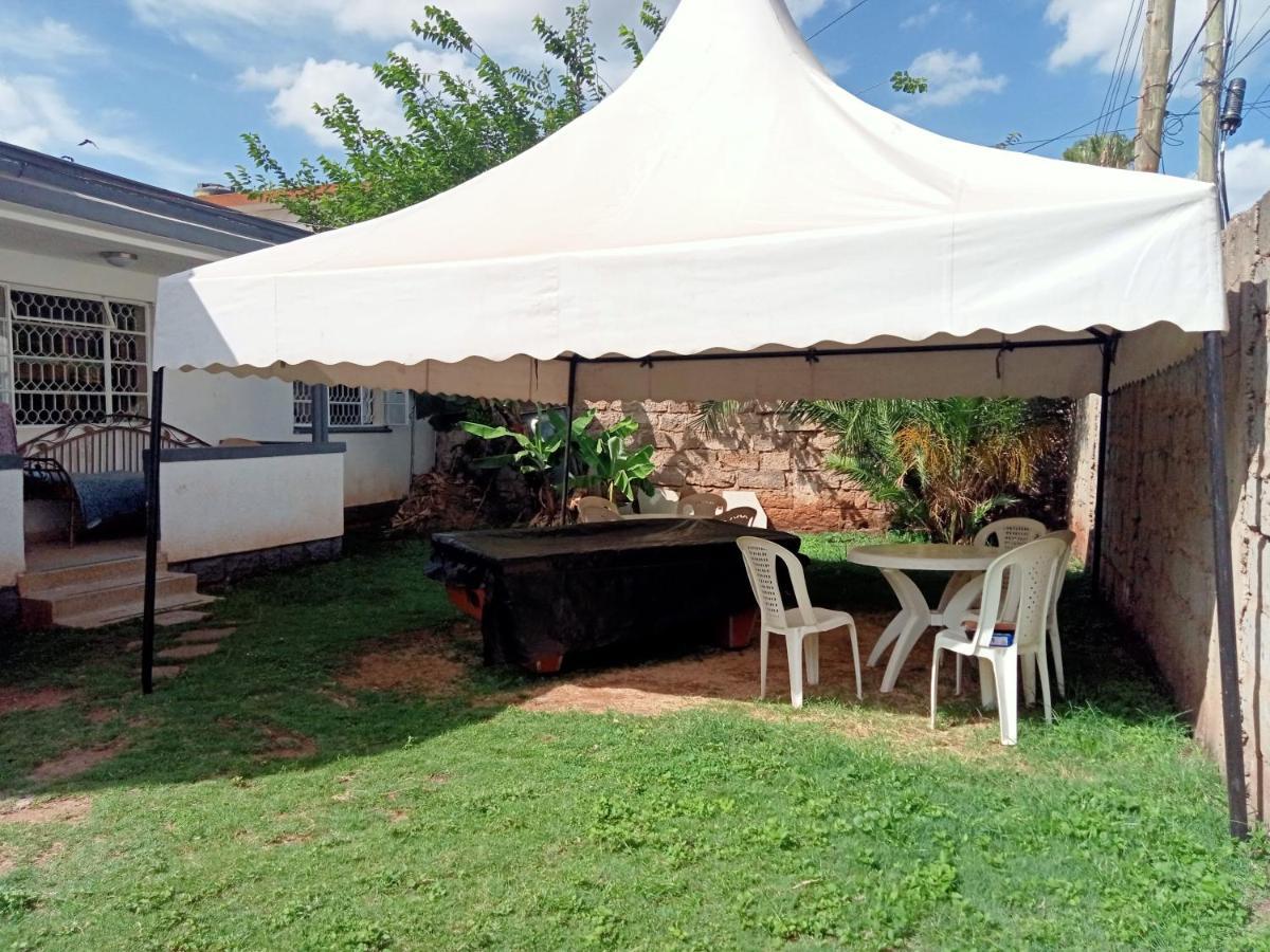 Pinkroses Gardens Hostel Nairobi Bagian luar foto