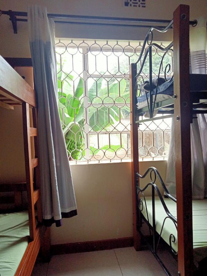 Pinkroses Gardens Hostel Nairobi Bagian luar foto