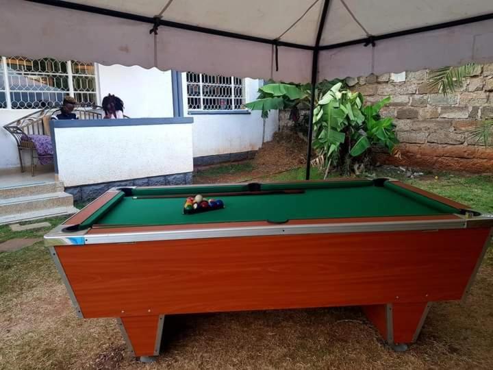 Pinkroses Gardens Hostel Nairobi Bagian luar foto