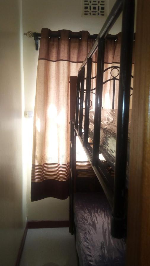 Pinkroses Gardens Hostel Nairobi Bagian luar foto