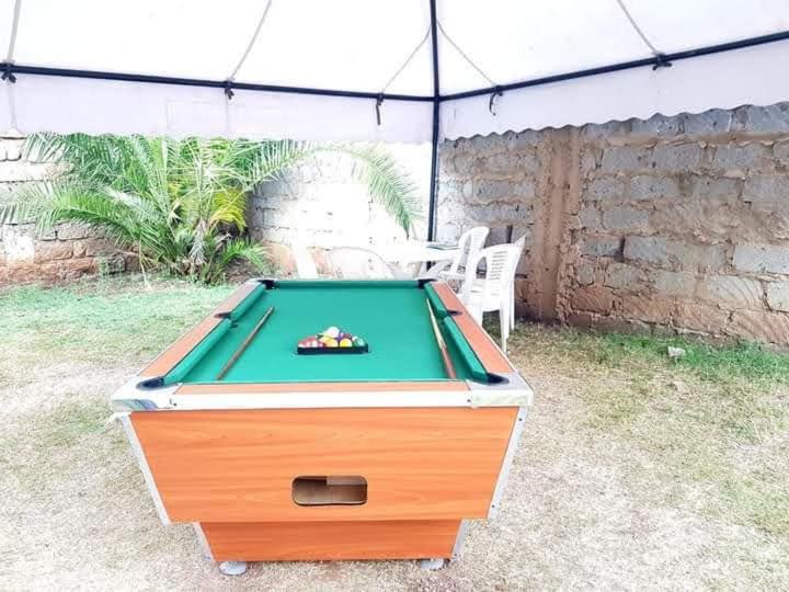 Pinkroses Gardens Hostel Nairobi Bagian luar foto
