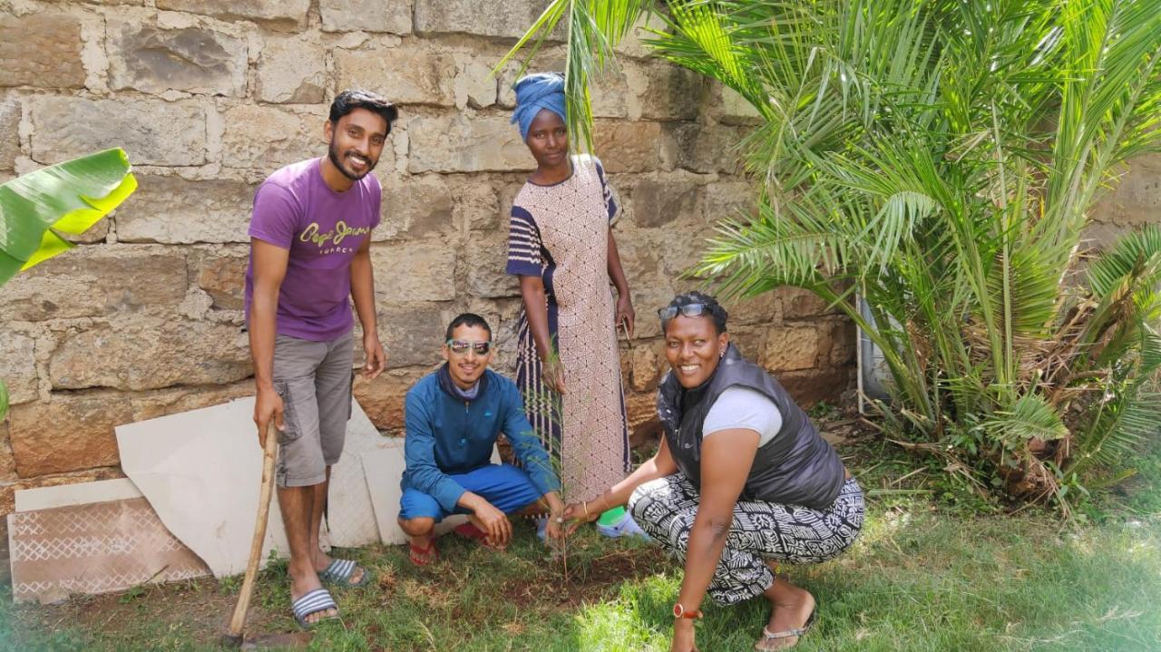 Pinkroses Gardens Hostel Nairobi Bagian luar foto