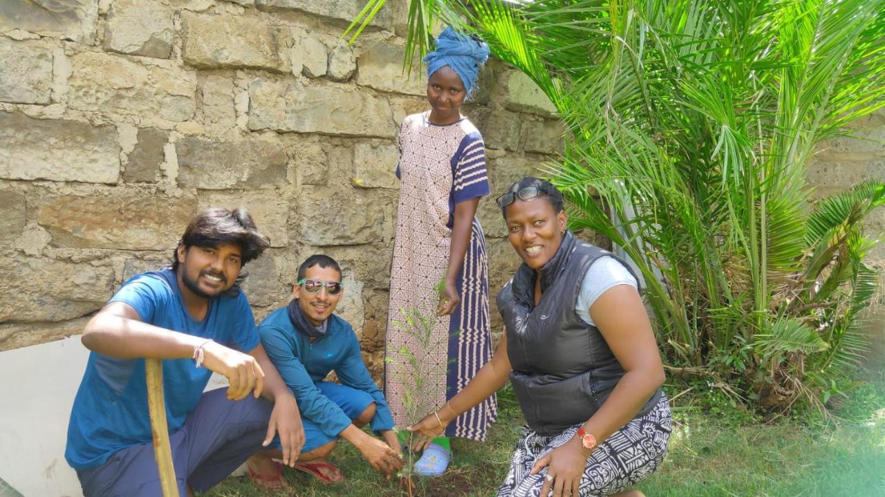 Pinkroses Gardens Hostel Nairobi Bagian luar foto